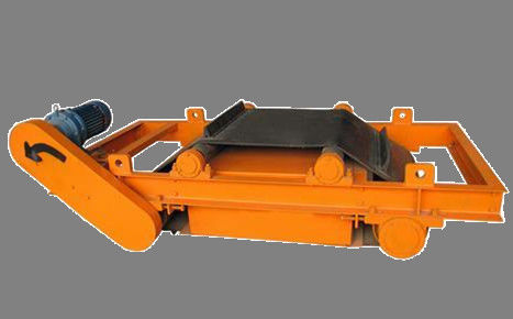 Dauermagnet aufgehängter Magnetseparator Eisenseparator Maschine Selbstreinigung Typ
